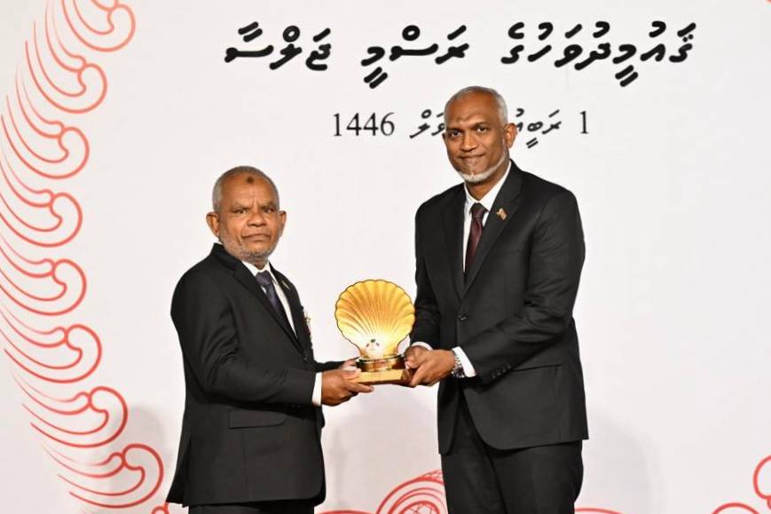ޝަރަފުވެރިކަމުގެ އިނާމު 7 ބޭފުޅަކަށް އަދި ހިތްވަރު ދިނުމުގެ އިނާމު 11 ފަރާތަކަށް