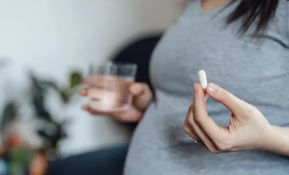 މާބަނޑު ދުވަސްވަރު ޕެރެސެޓަމޮލް ކެއުމުން ދަރިފުޅަށް ގެއްލުމެއް ނުލިބޭ: ދިރާސާ