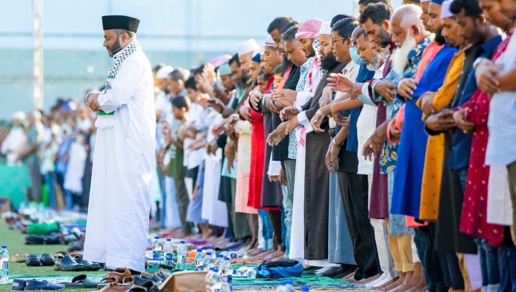 މި ފަހަރުގެ އީދު ނަމާދުވެސް ފަށާނީ ހެނދުނު ހަތެއް ޖަހާއިރު