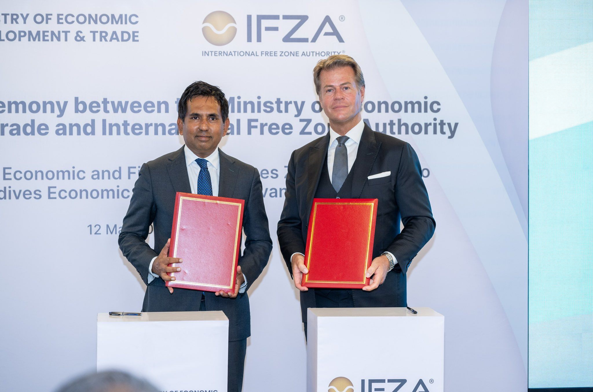 އެސްއީޒެޑްގެ ބިޔަ ދެ މަޝްރޫއެއް ދުބާއީގެ ކުންފުންޏަކާ ހަވާލުކޮށްފި