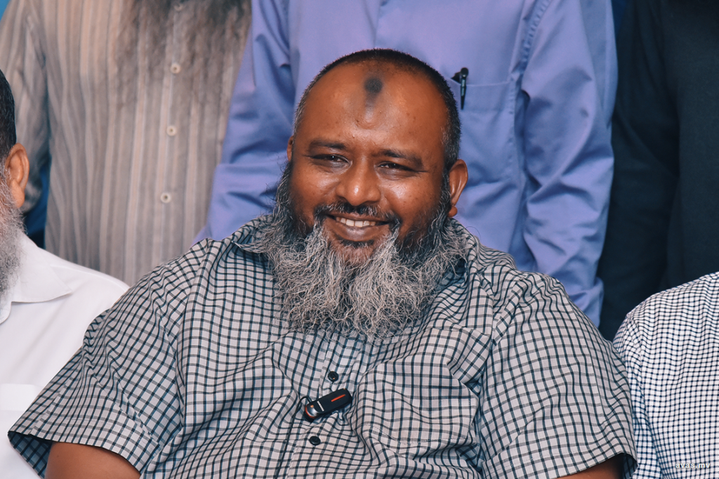 ކޮންމެ ގޮތަކަށް ޤާނޫނު ހެދިޔަސް ލާދީނީ މީހަކު ދީނީ މީހަކަށް ނުވާނެ: ޑރ. އިޔާޒު