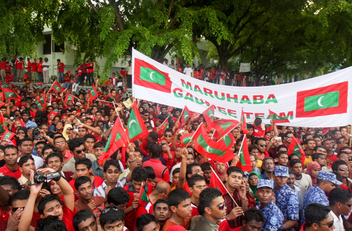 ރައްޔިތުން ޤައުމީ ޖޯޝުގައި ޤައުމީ ޓީމާއެކު ތިބުމަށް ރައީސް ޔާމިން އިލްތިމާސްކުރައްވައިފި