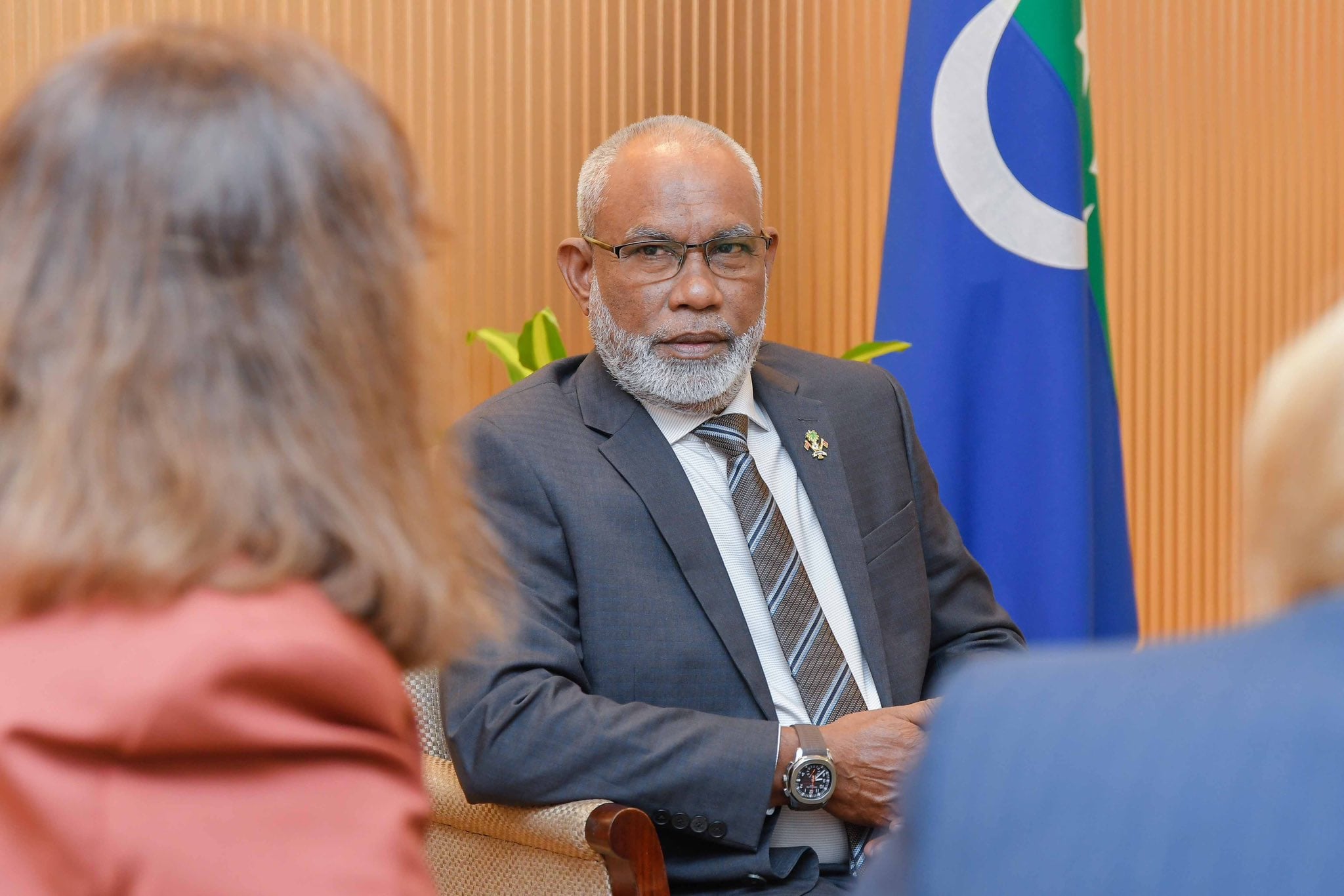 އެމްޑީޕީ މެންބަރުން ތަޅުމުން ބޭރަށް؛ އަދުރޭ ވިދާޅުވީ މަޖިލީހުން ކަންކުރަނީ ރައީސްގެ އޯޑަރަށް ނޫންކަމަށް