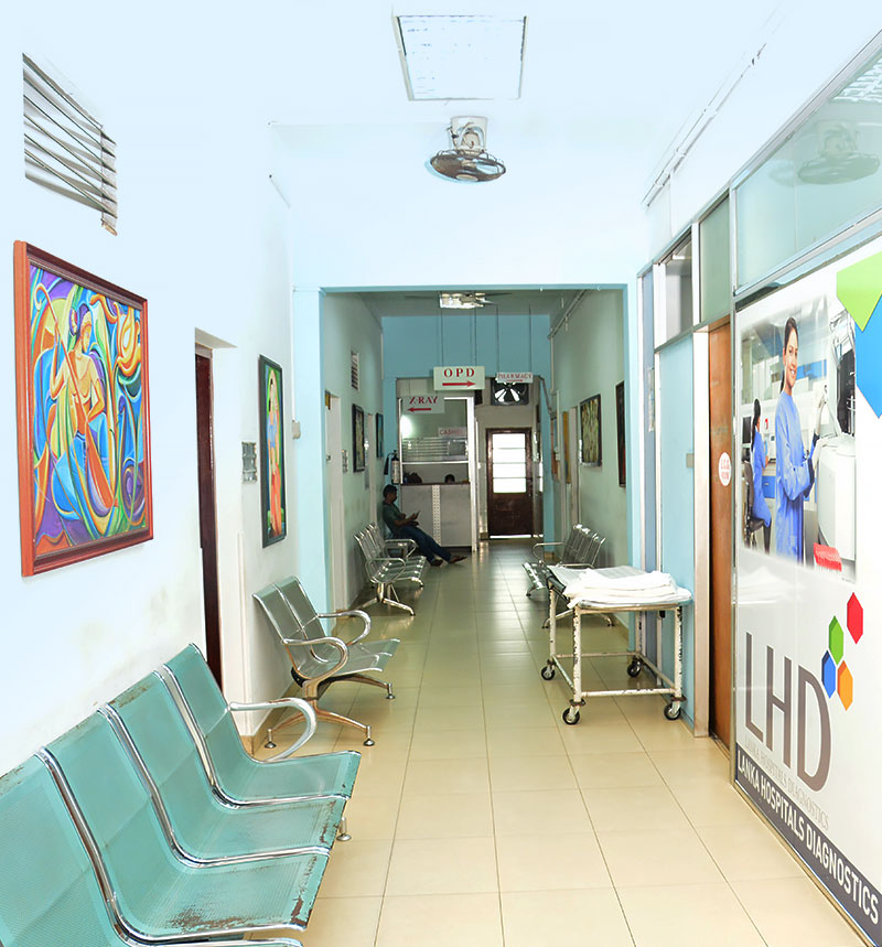 ޚާއްޞަ ޑޮކްޓަރުން މުސްކުޅިކުރާ އުމުރު 63 އަހަރަށް މަތިކޮށްފި