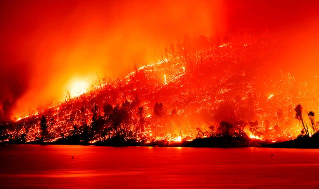 އެމެރިކާގެ 21 ސްޓޭޓެއްގައި ހޫނުގަދަވާނެ ކަމުގެ އިންޒާރު ދީ ރައްކާތެރިވުމަށް އިލްތިމާސް ކޮށްފި