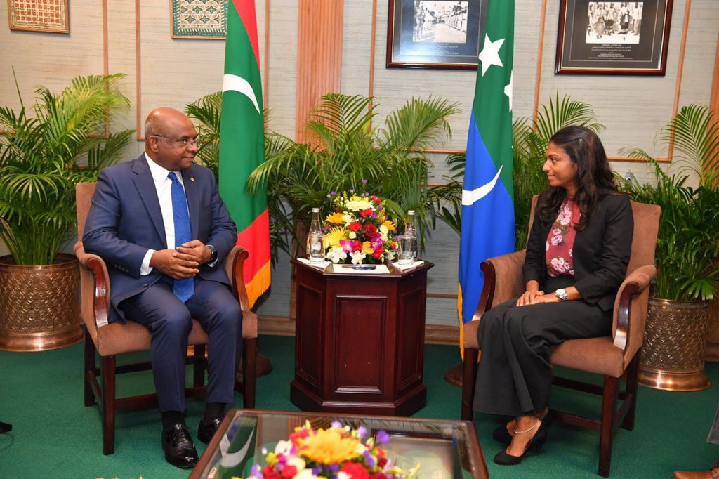 އާއްމު މަޖިލީހުގެ ރައީސް ޝާހިދު މަޖިލީހުގެ ނާއިބު ރައީސްއާ ބައްދަލުކުރައްވައިފި