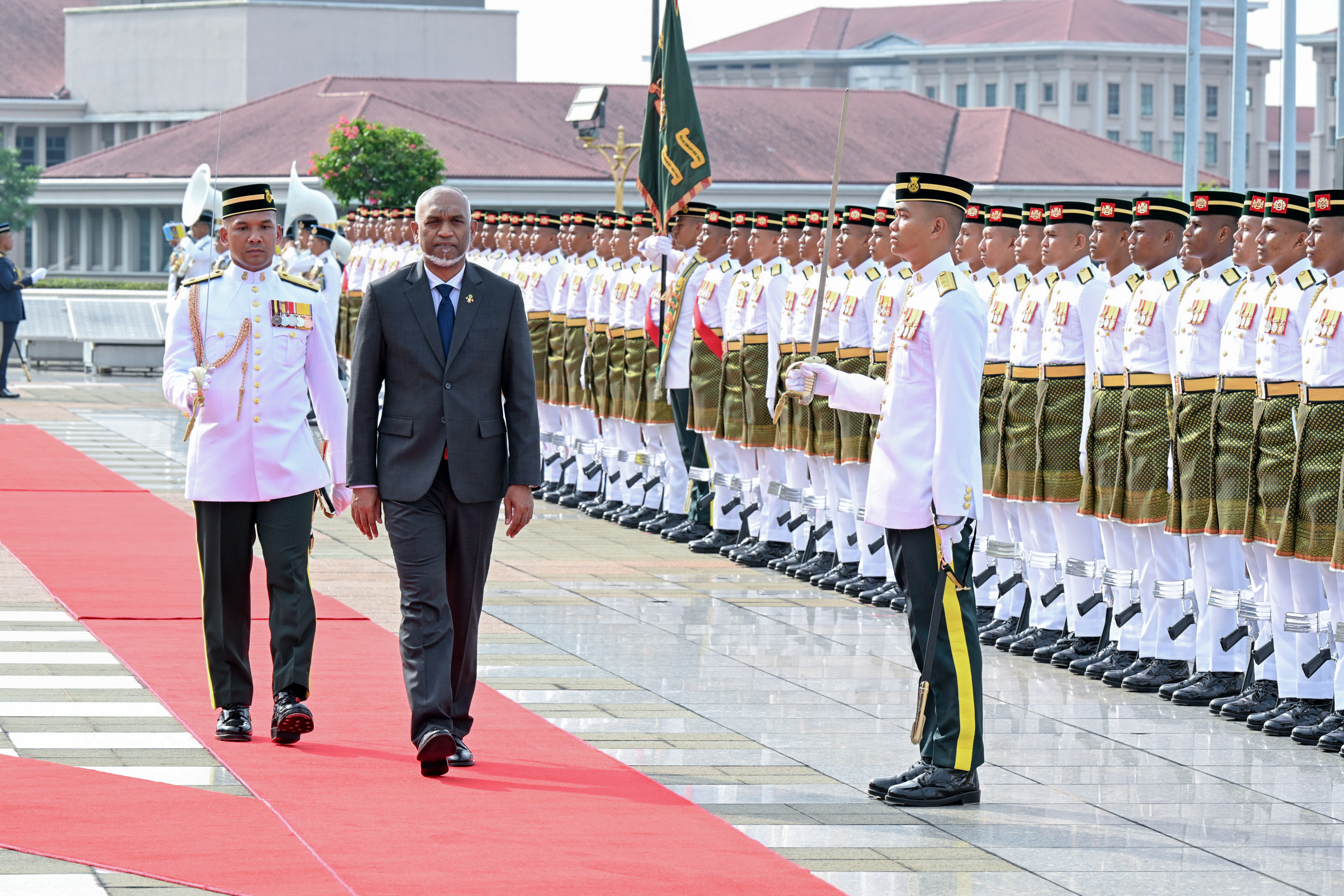 Official welcome accorded to President Dr. Mohamed Muizzu by Malaysia
