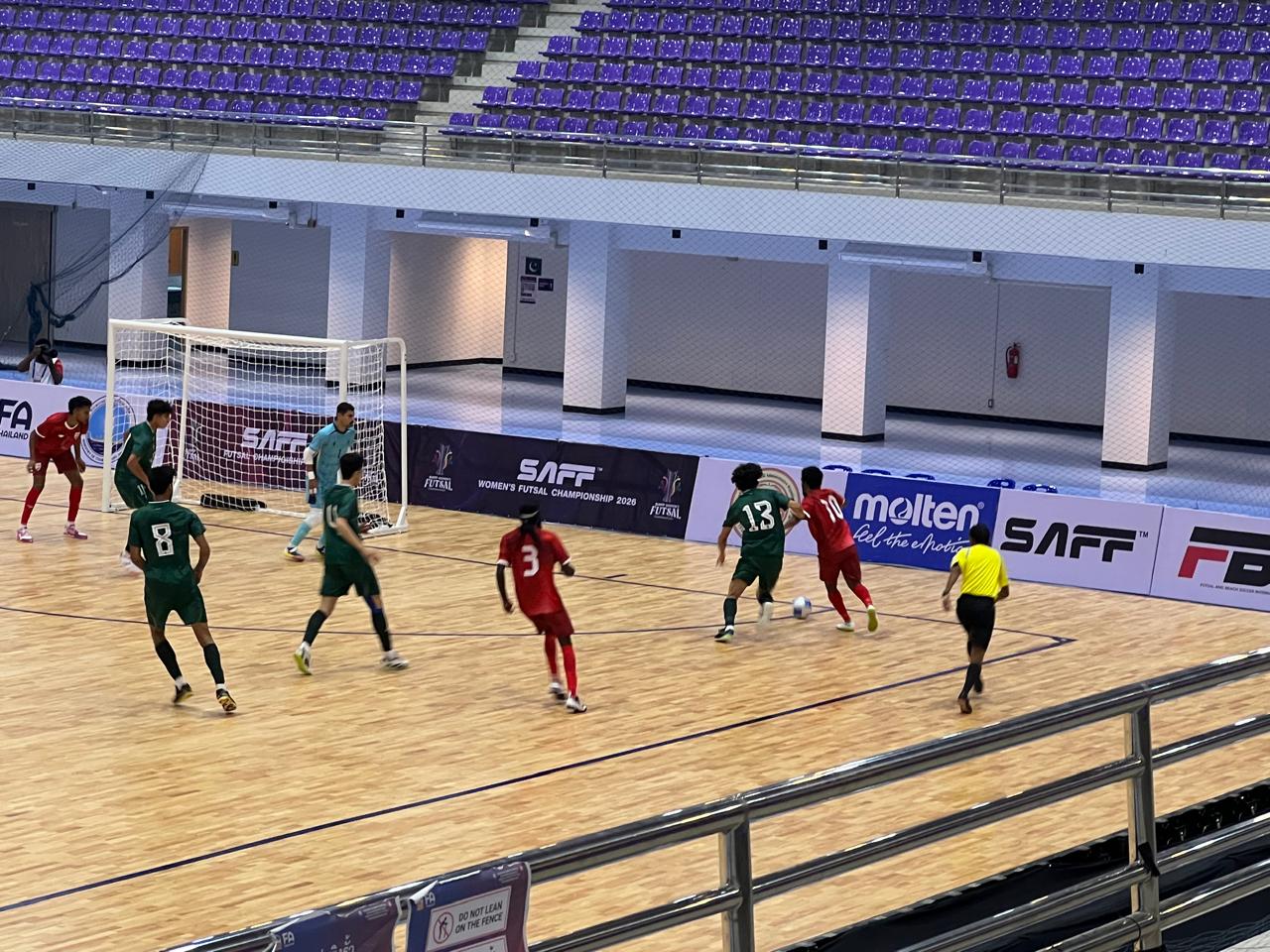 ސާފް ފުޓްސަލް ޗެމްޕިއަންޝިޕް: ފުރަތަމަ މެޗުން ޕާކިސްތާން ބަލިކޮށް ރާއްޖެއިން ވަރުގަދަ ފެށުމެއް!