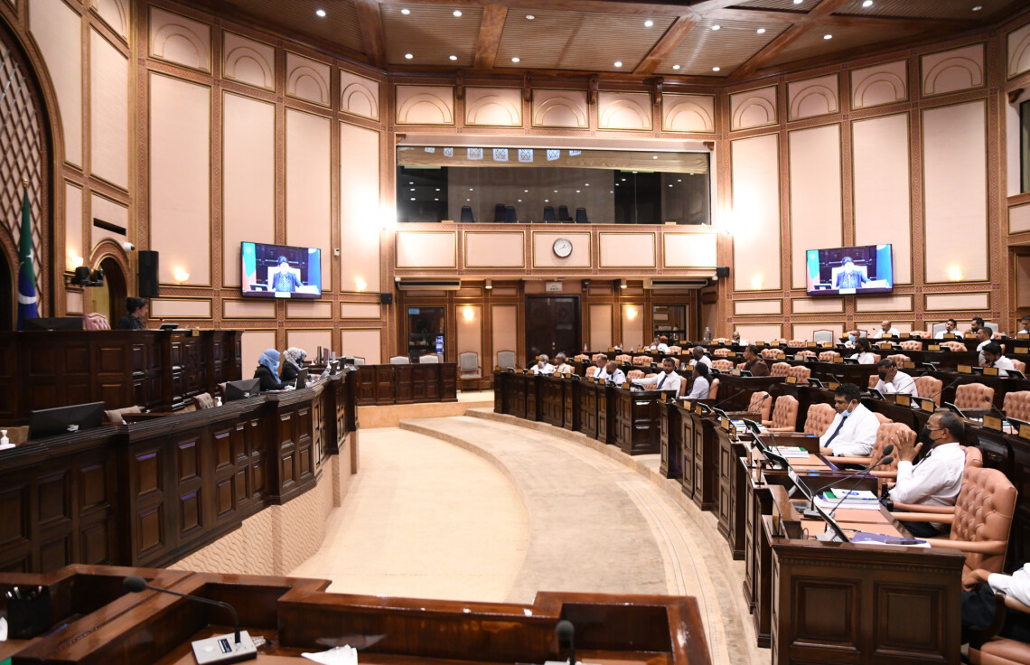 ހުޅުމާލެ ޖަލުގައި ގައިދީއަކު ނިޔާވުމާ ގުޅިގެން މަޖަލީހަށް ކުއްލި މައްސަލައެއް