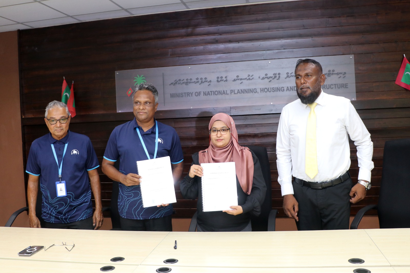 މ. މުލަކު ބަނދަރު ބޮޑުކުރުމާއި ނެރުފައިކަށި ހެދުމުގެ މަޝްރޫޢު އެމްޓީސީސީއާ ޙަވާލުކޮށްފި