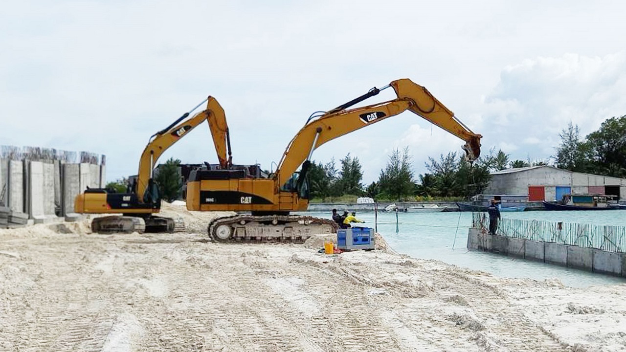 އައްޑޫ މީދޫ އާއި، ހއ. އިހަވަންދޫ ބަނދަރުގެ މަސައްކަތް ބާރަށް ކުރިއަށް