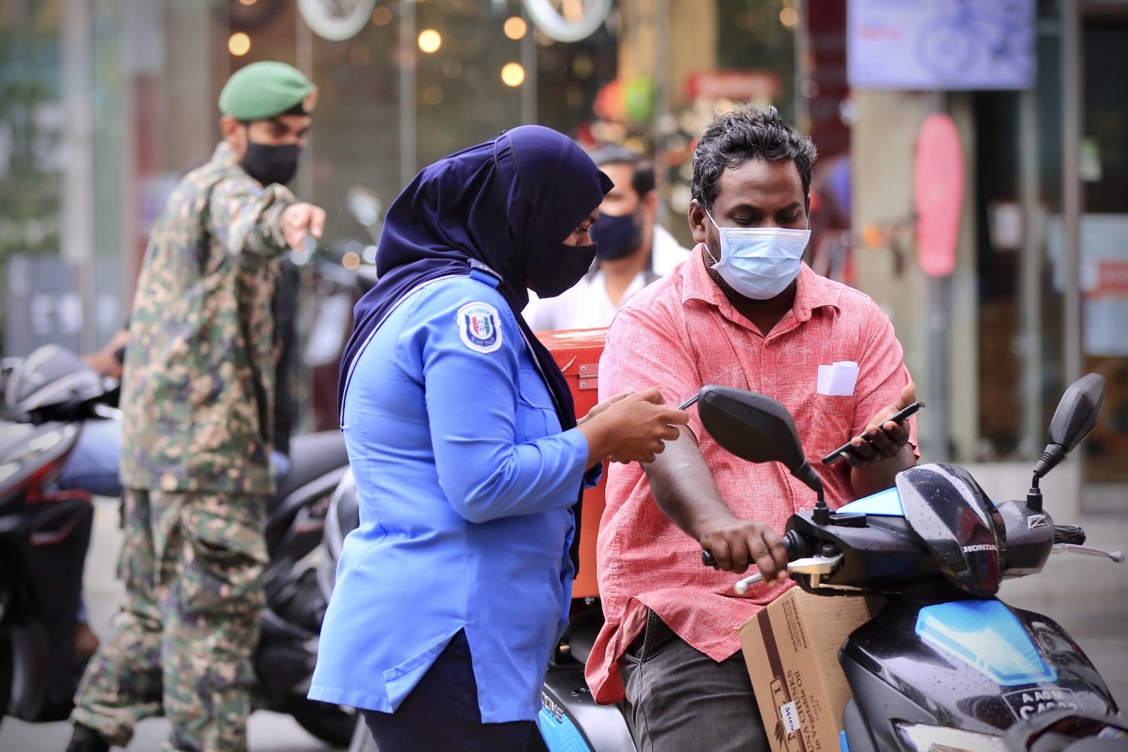 އަމިއްލަ އޮފީސްތަކަށް ދިއުމަށް ދެން ޖެހޭނީ އިކޮނޮމިކް މިނިސްޓްރީން ފާހެއް ހޯދަން: ފުލުހުން