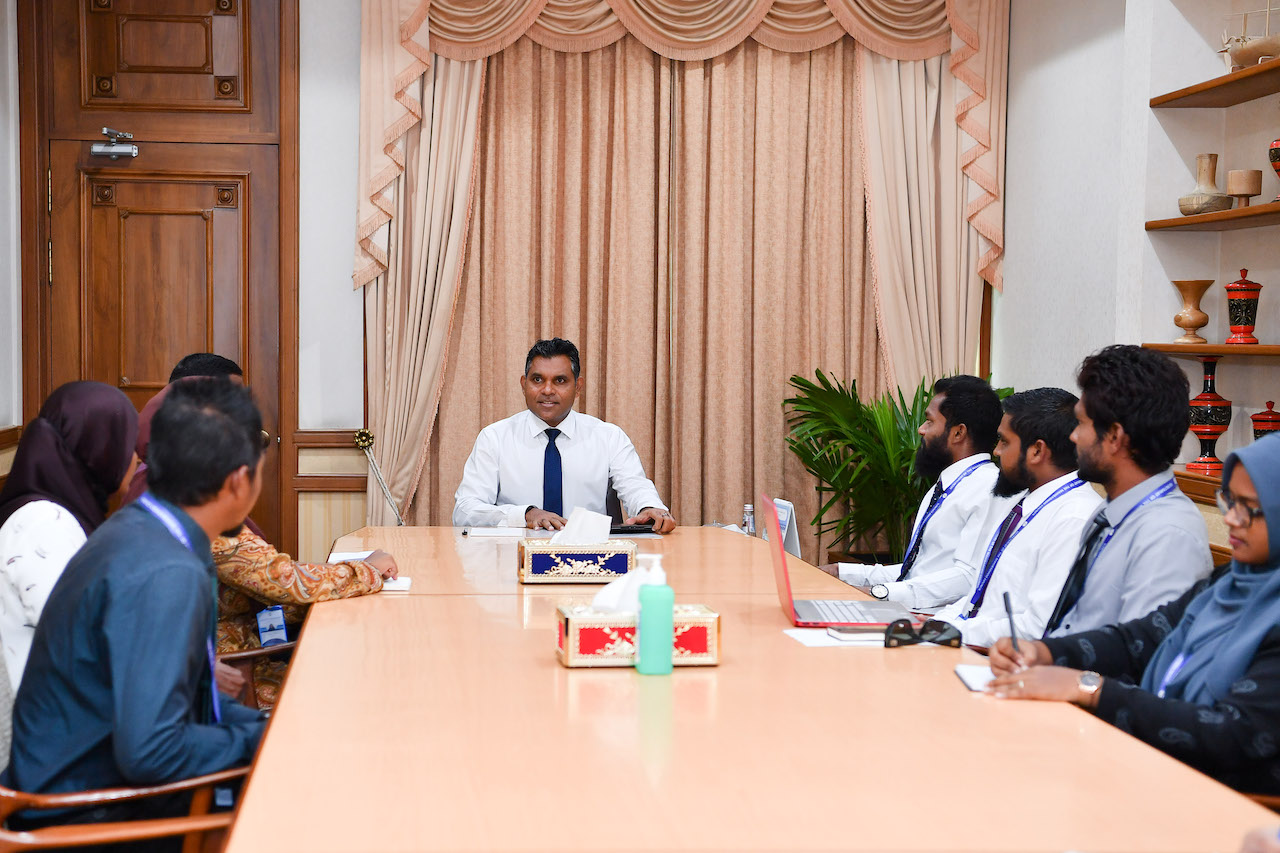 މަހިބަދޫ ރައްޔިތުންގެ ކަންބޮޑުވުންތައް ނައިބުރައީސް އޮޅުންފިލުއްވައިފި