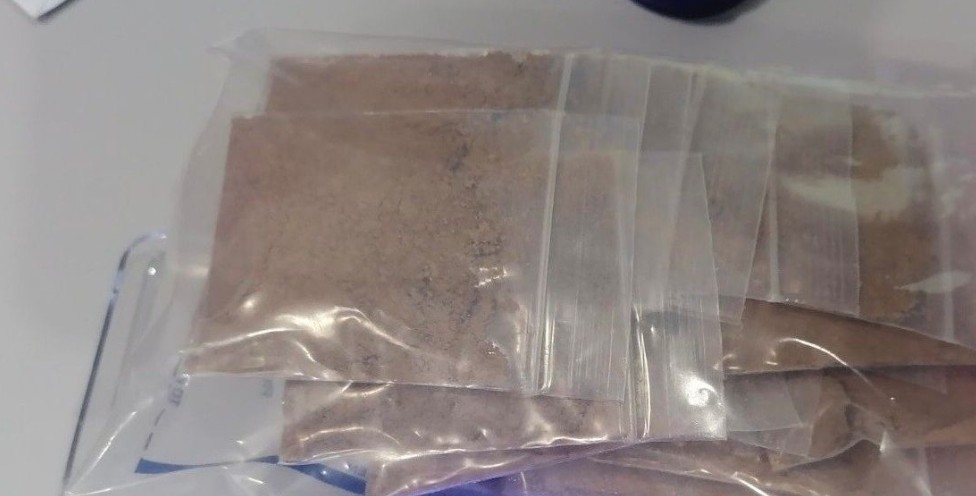 މަސްތުވާތަކެތީގެ މައްސަލައެއްގައި ނ. އަތޮޅުން ތިންމީހަކު ހައްޔަރުކޮށްފި