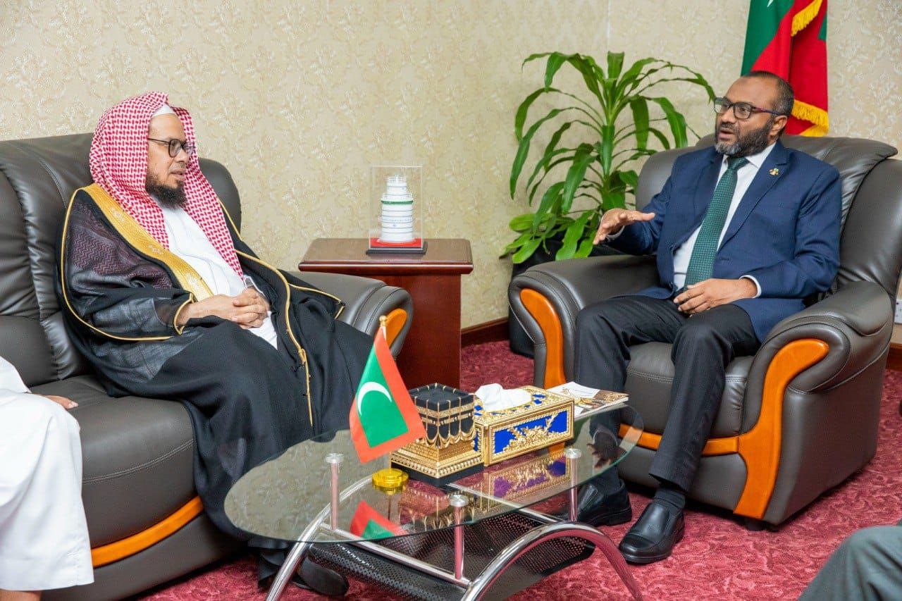 ސައުދީގެ އިސްލާމިކް މިނިސްޓްރީގެ ވަފުދެއް ރާއްޖެއަށް ވަޑައިގެންފި