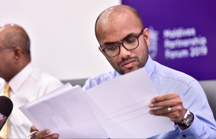 އަމީރު ވިދާޅުވީ ދައުލަތުގެ ރިޒާވްގައި ފަސް މަސްދުވަހަށް ބޭނުންކުރެވޭ ފައިސާ ހުރިކަމަށް