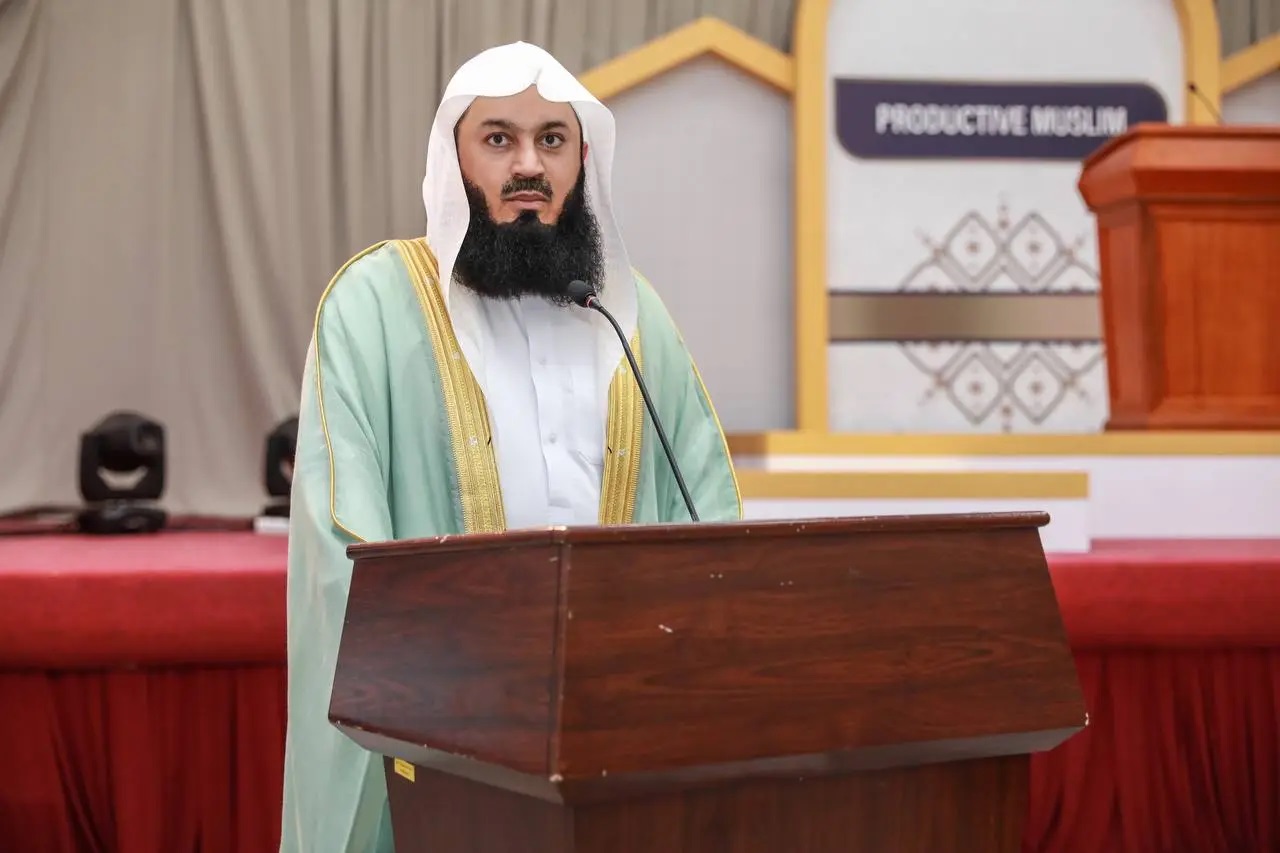 އުފެއްދުންތެރި މުސްލިކަމަށްވާން ބޭނުންނަމަ ދުވަސް ފަށަންވީ ފަތިސްނަމާދުން: މުފްތީ މެންކް