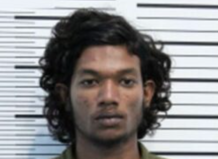 ފަސް ކިލޯއެއްހާ މަސްތުވާތަކެތި އެތެރެކުރި މައްސަލަ: އެކަކުގެ ބަންދު އިތުރުކޮށްފި