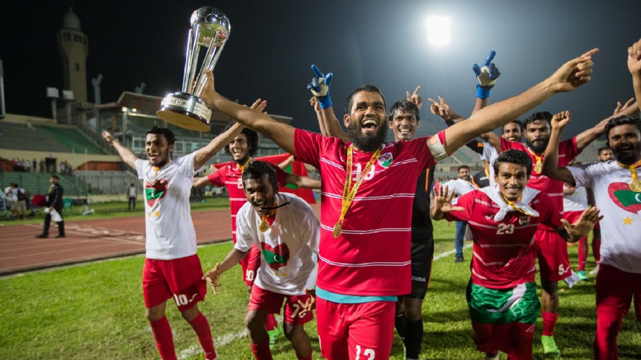 މަޙްލޫފް ވިދާޅުވީ އަޝްފާޤާއި އަކްރަމަކީ ބަޠަލުންކަމަށް