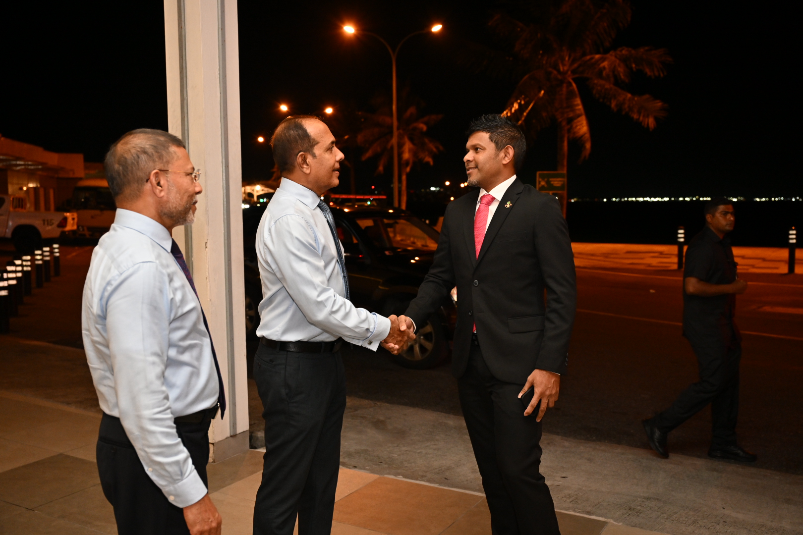 ބްލޫ ޕްލެނެޓް އެލަޔަންސްގެ ދައުވަތަކަށް ނާއިބް ރައީސް ހަވާއީއަށް