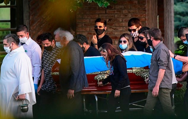 މެރެޑޯނާ މަރުވި އިރު އެކައުންޓުގައި އެންމެ 75،000 ޕައުންޑް