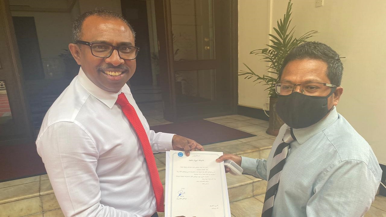 އެމްޑިޕީ ޕާލިމެންޓަރީ ގްރޫޕްގެ މީޑިއާ ކޯޑިނޭޓަރަކަށް އިންތި