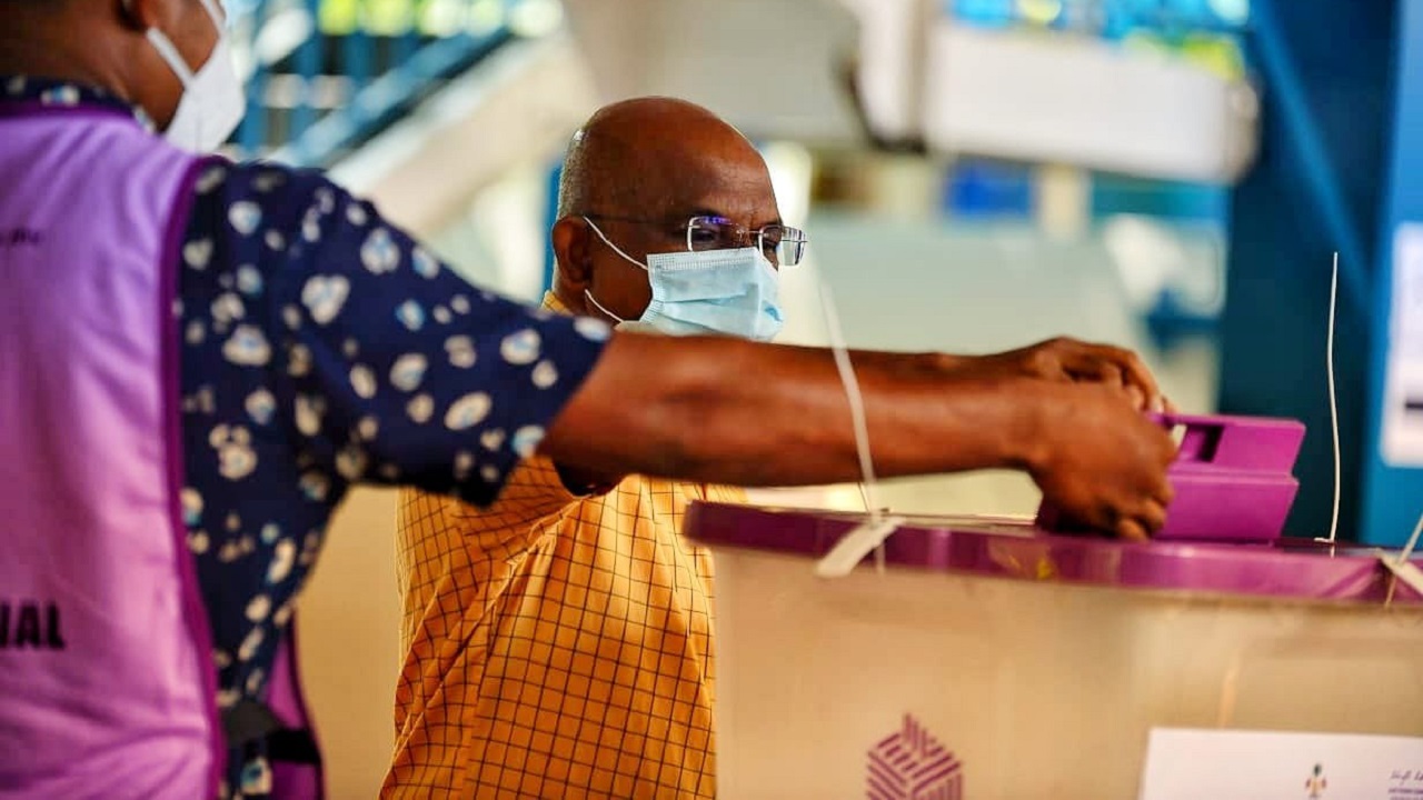 ވޯޓުލާ މަރުކަޒުތައް އިރުއޮއްސި 6 ޖަހާއިރު ބަންދުކުރާނެ