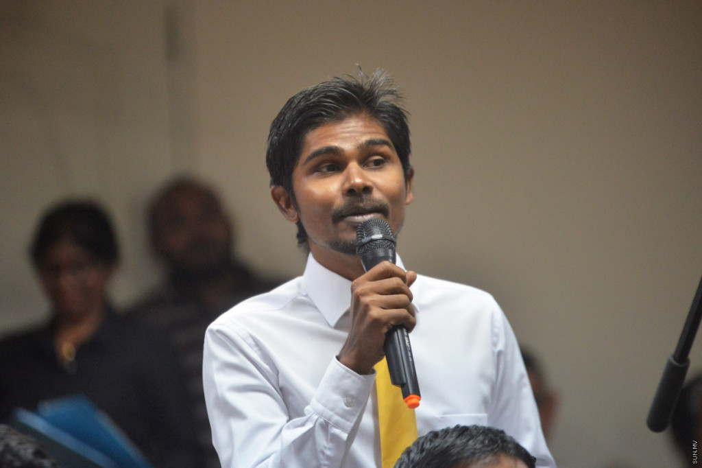 މޫކޭއަށް މަރުގެ އިންޒާރުދިން މައްސަލަ ފުލުހުން ބަލަން ފަށައިފި