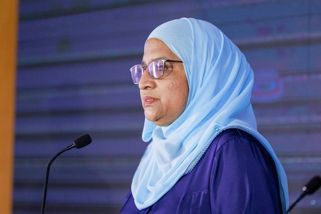 އާޒިމާގެ މައްޗަށް ކޮށްފައިވާ ހުކުމް އިސްތިއުނާފަށް ހުށަހަޅައިފި