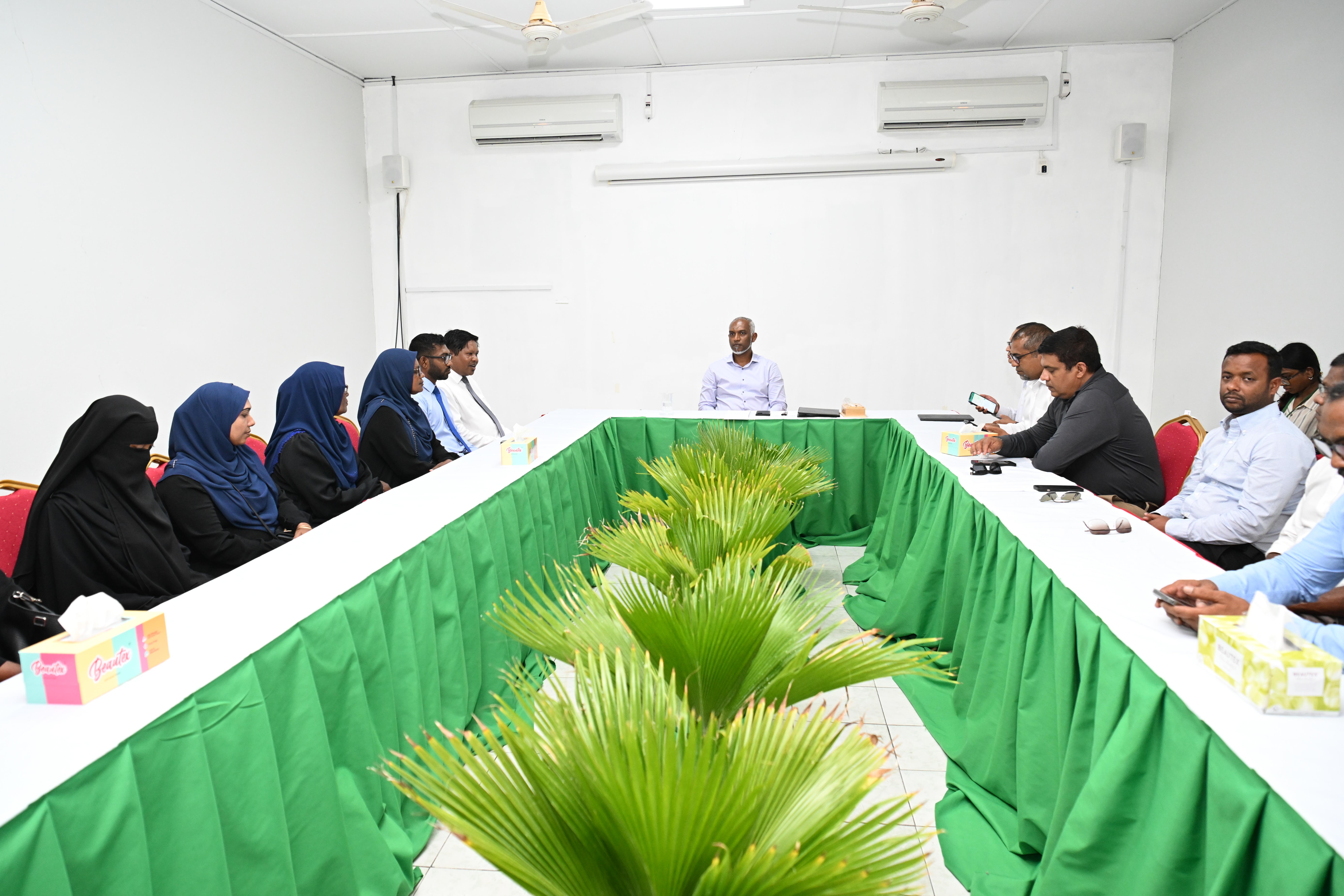 ތަރައްޤީގެ ކަންކަން ކުރިއަށް ދާންވާނީ ރައްޔިތުން އެދޭގޮތަށް: ރައީސް