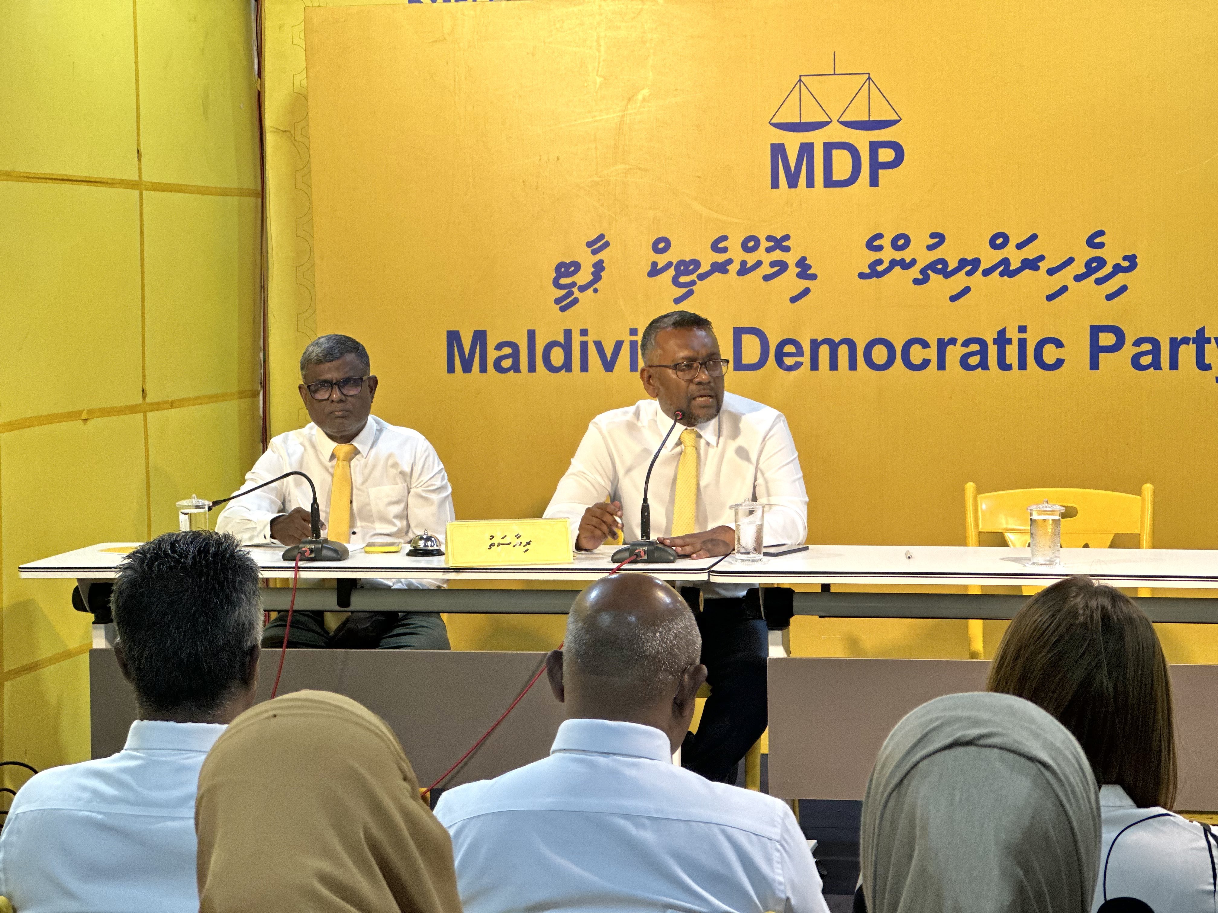 ފެންނަ ނުފެންނަ ވޯޓު ފުރަތަމަ ނަގަންވީ މިވެރިކަން ބާއްވަން ފެނޭތޯ: ފައްޔާޒް