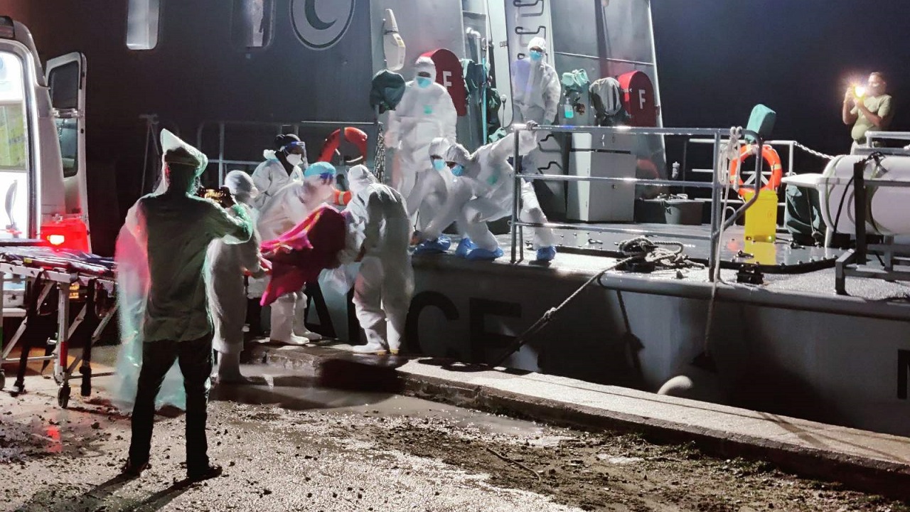 ކޯވިޑް-19: ވެންޓިލޭޓަރުގައި ފަރުވާ ދެމުން އަންނަ ހަތް އަހަރުގެ ކުއްޖާގެ ޙާލު ކްރިޓިކަލް