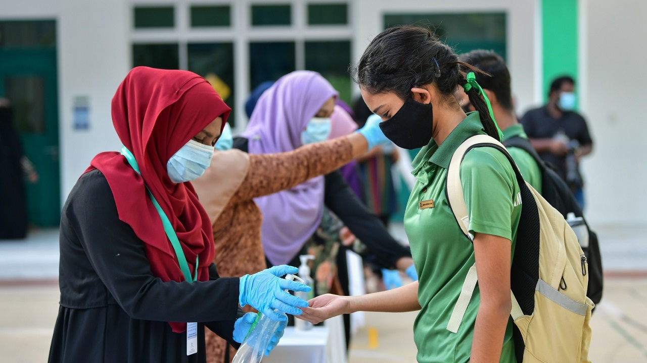 ސުކޫލު ނިމުނު ދަރިވަރުންނަށް ވެކްސިންދޭނީ ކިޔެވި ސުކޫލުން