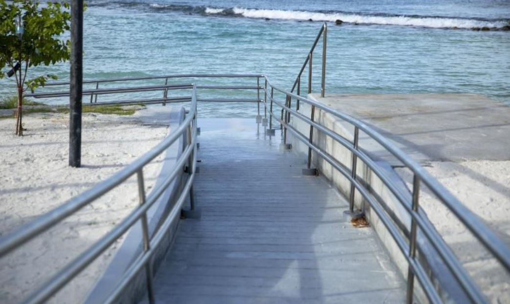 އެމްޓީސީސީގެ އިޖްތިމާއީ ޒިންމާގެ ދަށުން އާޓިފިޝަލް ބީޗުގައި ރޭމްޕެއް ހަދައިފި