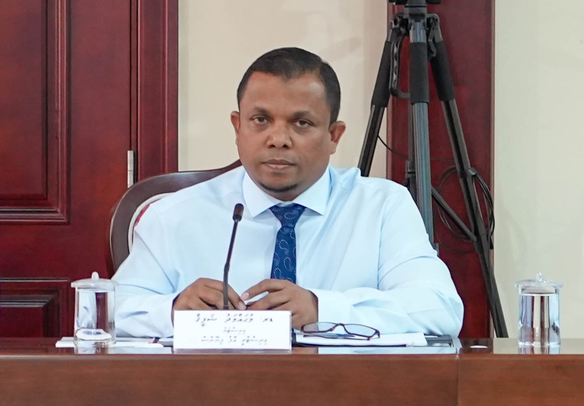 ރައްޔިތުންނާ ގުޅުންހުރި ޓެކްސްތައް ބޮޑު ކުރުމުގެ ވިސްނުމެއް ނެތް: މާލީ ވަޒީރު