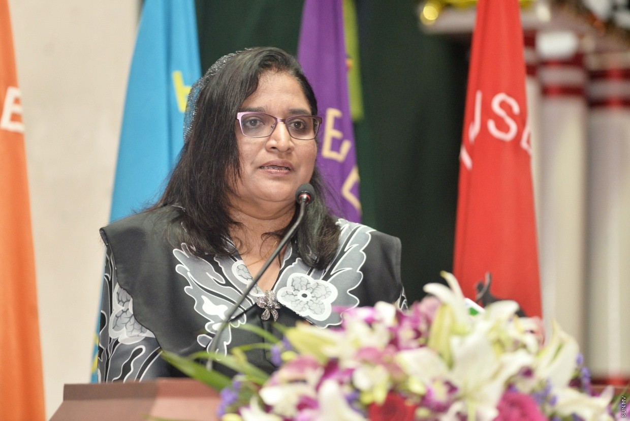 އާޒިމާގެ ޝަރީޢަތް: އަހަރަކަށްފަހު ތާވަލުކުރި އަޑުއެހުން ކެންސަލް