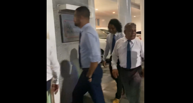 ސަރުކާރަށް ތާއީދުކުރާ މެންބަރުން ރައީސާ ބައްދަލުކުރަން ރައީސް އޮފީހަށް