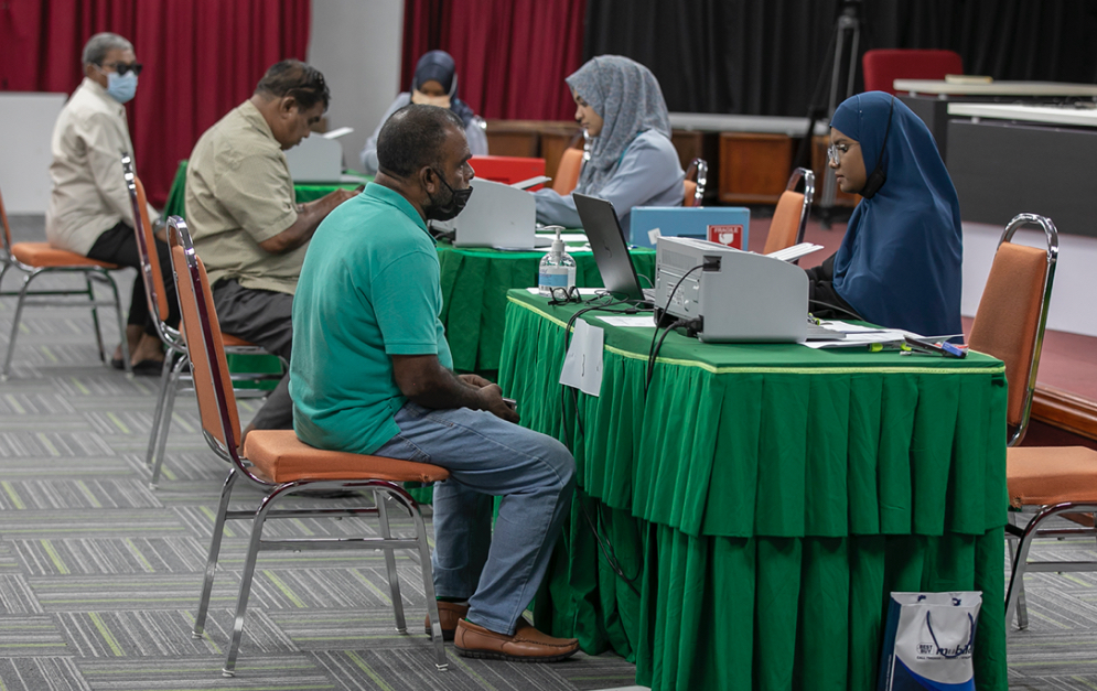 ފަގީރުކަމުގައި ތިބި މީހުން ތަނަވަސް ހާލަތަކަށް ގެނައުމަށް ކާޑެއް ތައާރަފްކުރަނީ