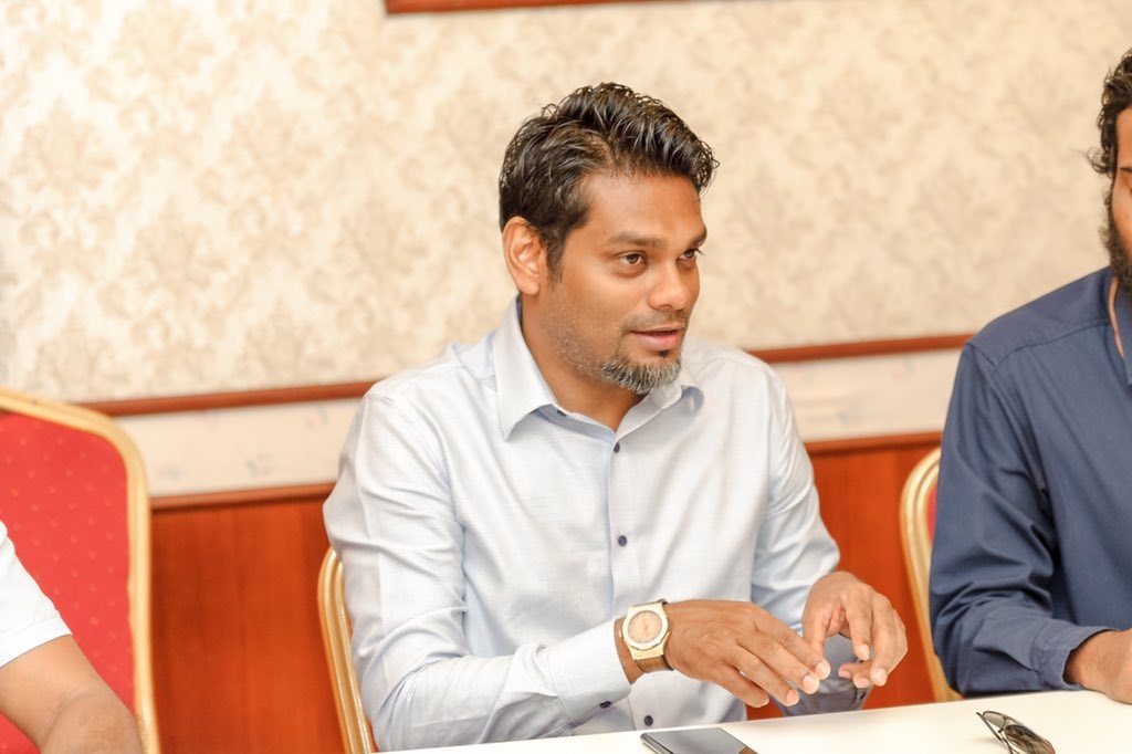 2 އަހަރު ވީއިރު އިންޑިއާ އަށް 50 މިލިއަން ޑޮލަރު ނުދެއްކުމުން އަމްރުގެ ސުވާލެއް