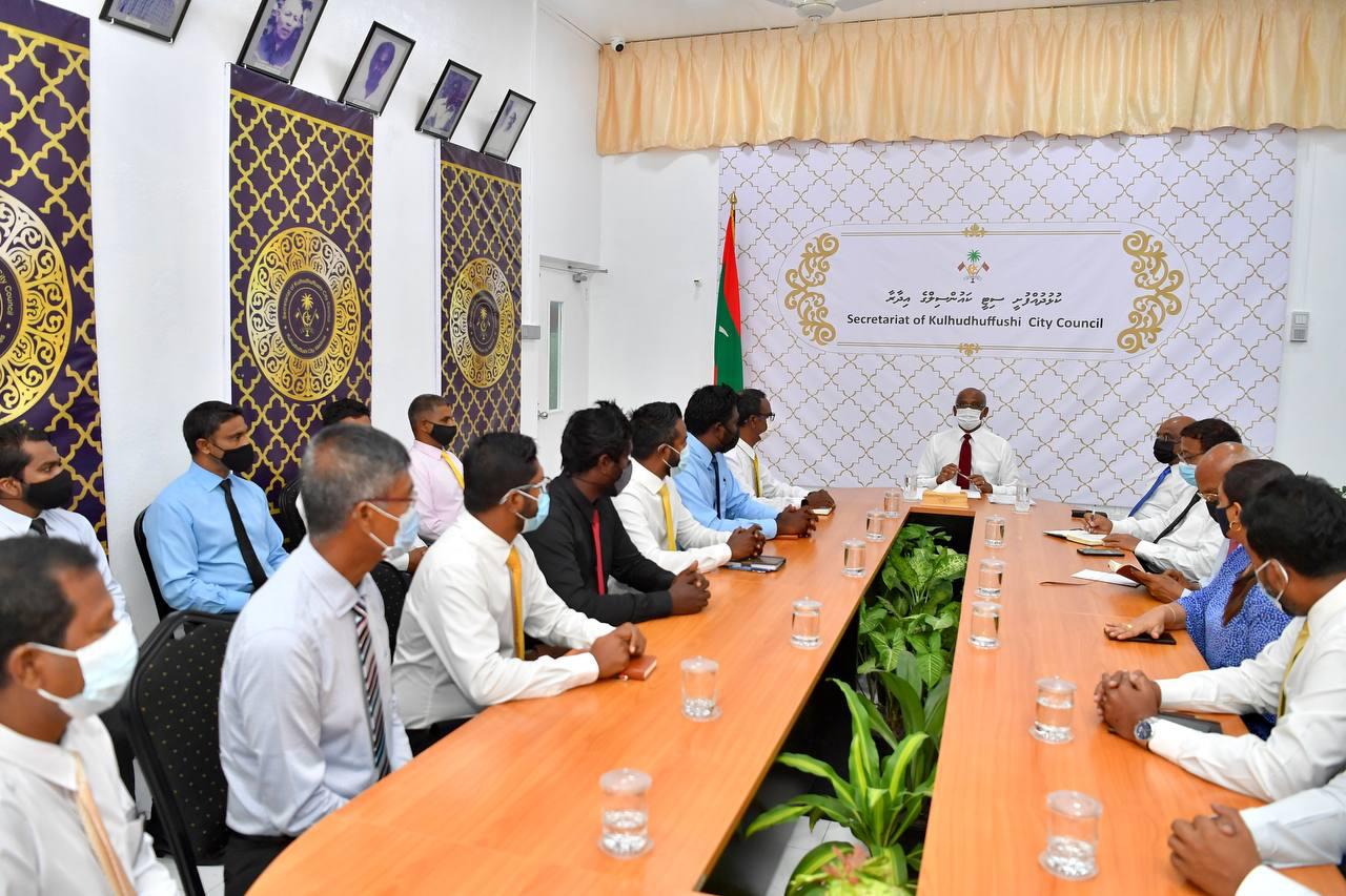 ކުޅުދުއްފުށީގައި މިހާރުން މިހާރަށް ބޯހިޔާވަހިކަން ބޭނުންވާ 1200 އާއިލާ އެބަތިބި: މޭޔަރު