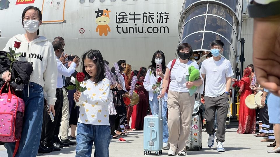 ރާއްޖެއަށް ޒިޔާރަތްކުރި ފަތުރުވެރިންގެ އަދަދު 9 ލައްކައަށް