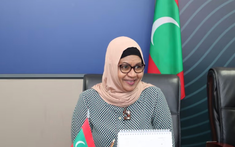 ހޯމް މިނިސްޓްރީގެ ޕިއެސް އިސްތިއުފާ ދެއްވައިފި