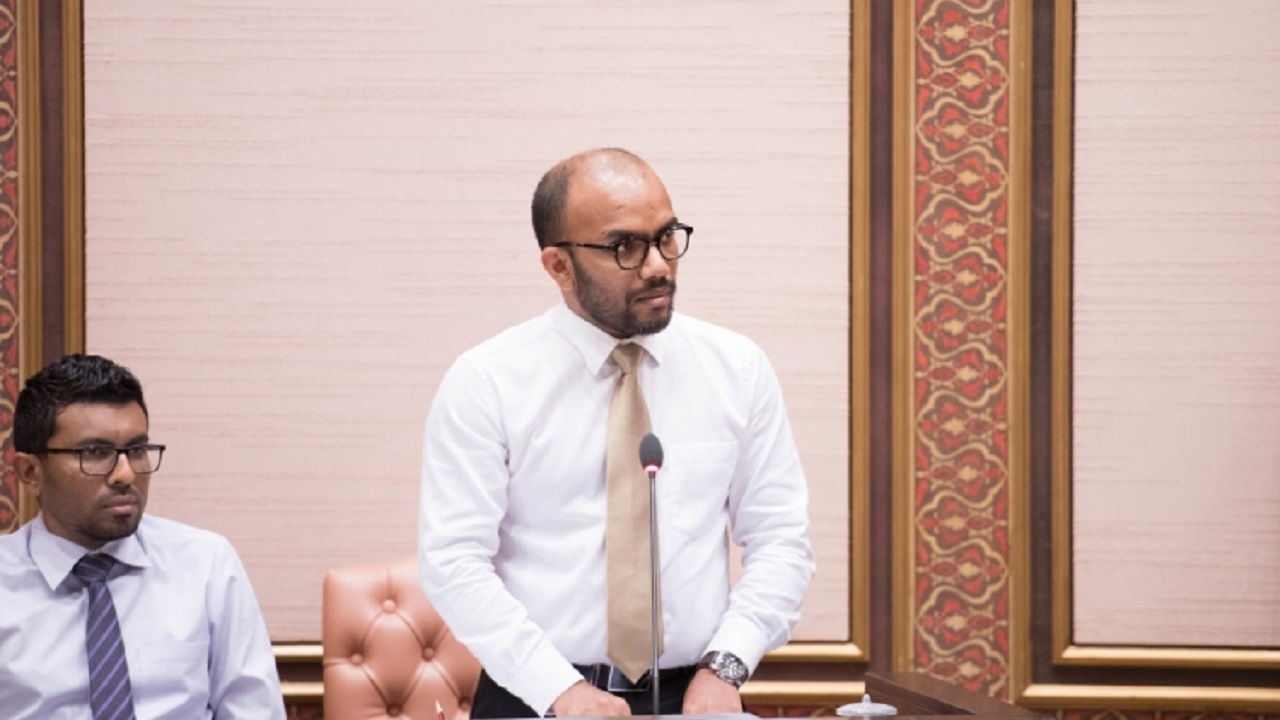 މިއަހަރުގެ ބަޖެޓް 27 ބިލިއަން ރުފިޔާއަށް ކުޑަކޮށް؛ ޑެފިސިޓް 15.9 ބިލިއަނަށް