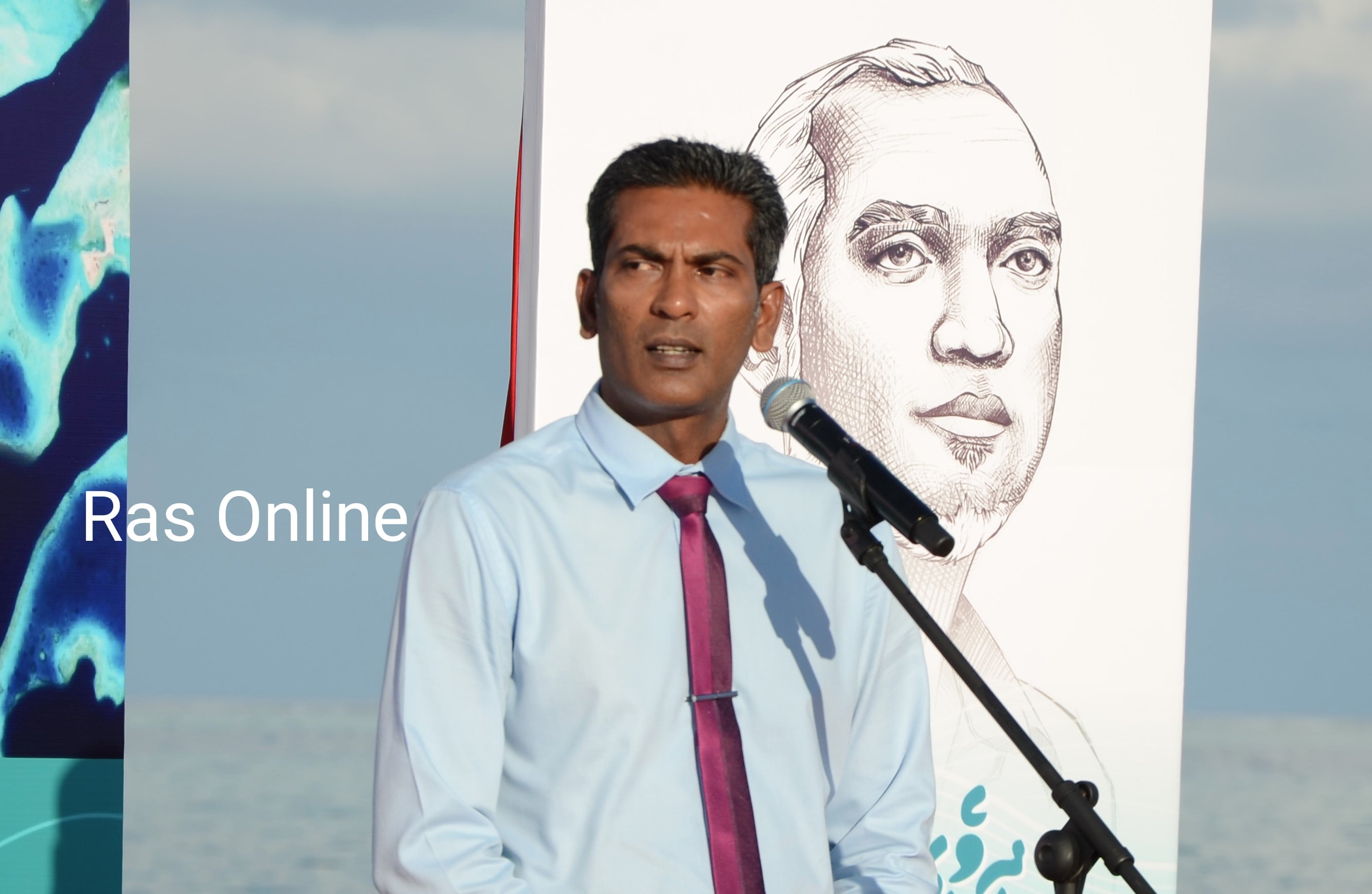 ރައީސްގެ މެނިފެސްޓޯ ތަންފީޒުކުރުމަށް ރެޔާއި ދުވާލު މަސައްކަތް ކުރާނަން: ފަޒުލް