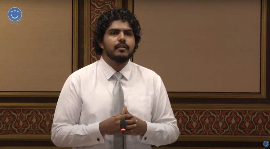 މި ސަރުކާރުން ފައިސާ ޗާޕުނުކުރާކަން އެމްއެމްއޭގެ ރިޕޯޓް ތަކުން އެނގޭނެ: އަޒާން