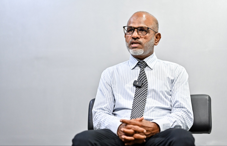 ސަރުކާރުން މަސައްކަތްތައް ކުރާނީ ރައްޔިތުންނާ އެއްހަމައެއްގައި ތިބެގެން: ނާޒިމް