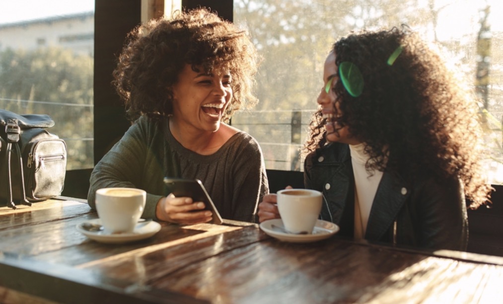 ދިރިއުޅުން އުޖާލާ ކުރަން ބޭނުންނަމަ ހިޔާރުކުރަންވީ ކޮންކަހަލަ މިތުރެއް؟