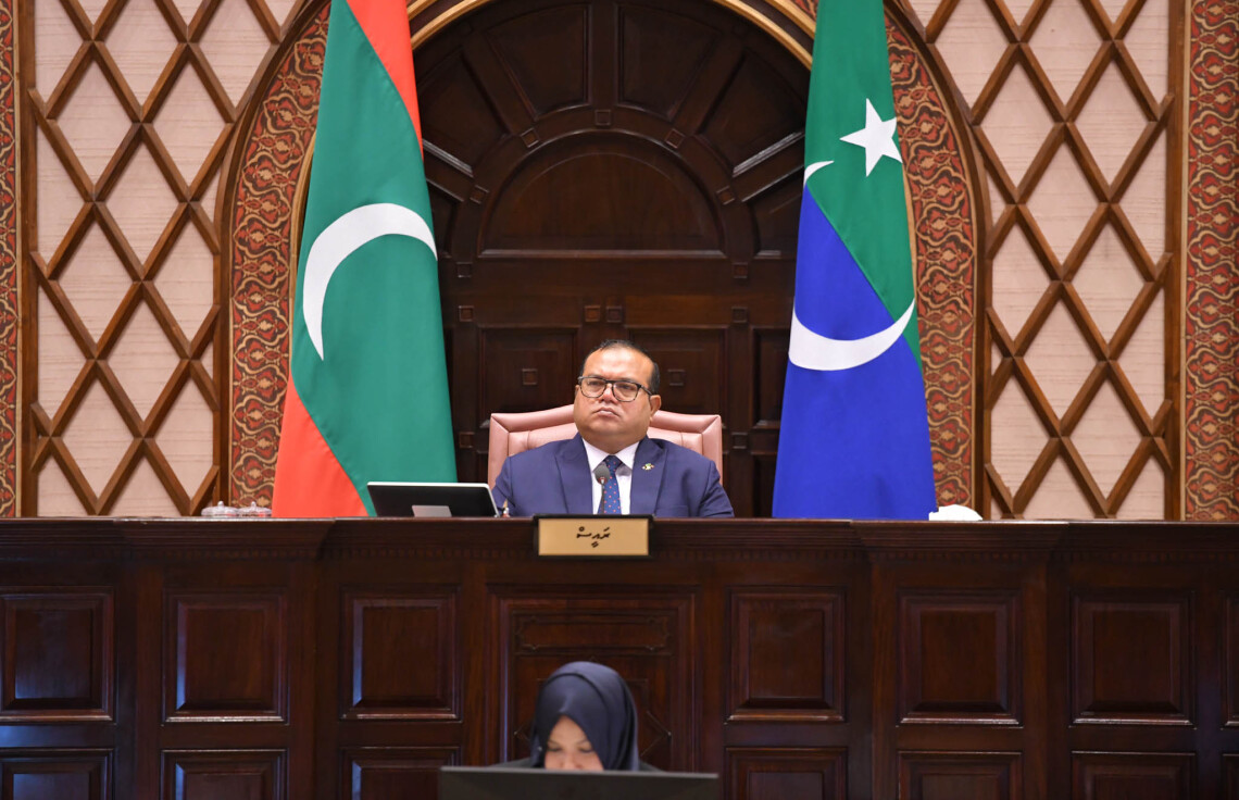 ރިޕޯޓް ފުރިހަމަނުވާތީ ވަޒީރުންނަށް ރުހުން ދިނުމުގެ މައްސަލަ އަނބުރާ ކޮމިޓީއަށް