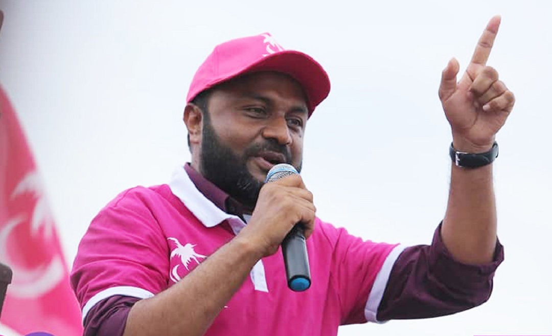 ރައްޔިތުން ޑރ. މުޢިއްޒާއެކު ތިއްބަވާ; ޤައުމުގެ މިސްރާބު ހުރީ ރަނގަޅަށް: ޑރ. ޝަހީމް