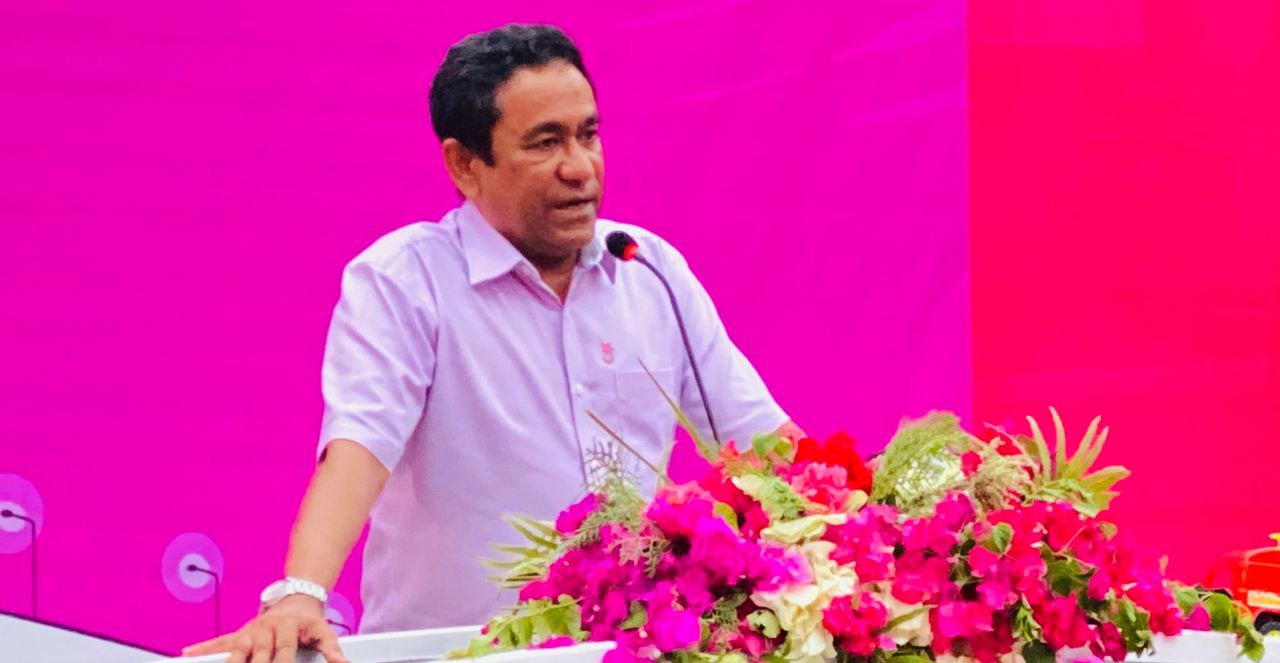 އިހުލާސްތެރިކަމެއް ހުރިއްޔާ ޕޮލިސް އެކެޑެމީގެ ރަޖިސްޓްރީ ހަވާލުކުރޭ: ޔާމީން